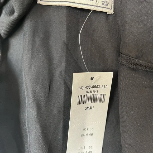 ABERCROMBIE & FITCH TOP - Picture 4 of 4